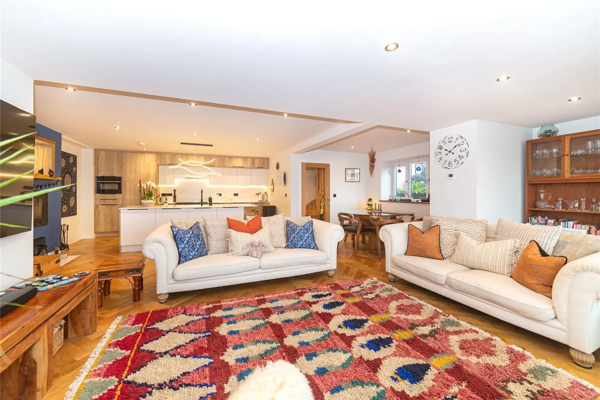 Caernarfon Road, Y Felinheli, Gwynedd, LL56