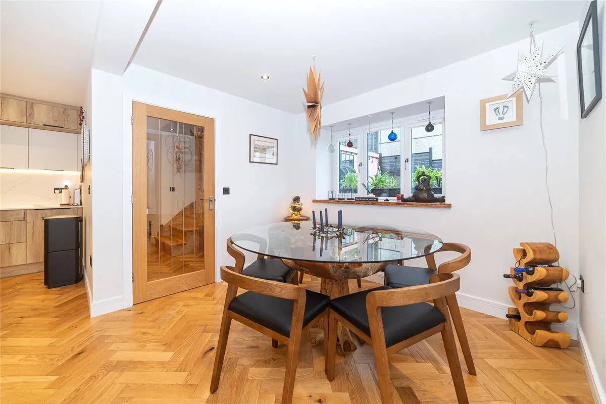 Caernarfon Road, Y Felinheli, Gwynedd, LL56