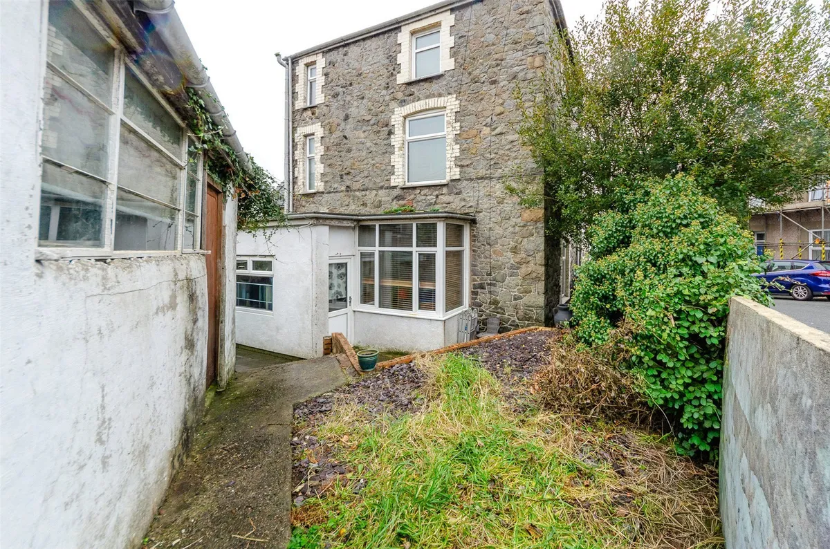 Thomas Street, Caernarfon, Gwynedd, LL55