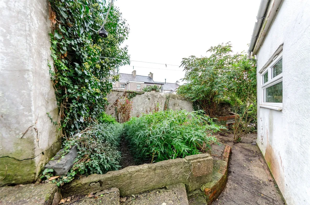 Thomas Street, Caernarfon, Gwynedd, LL55