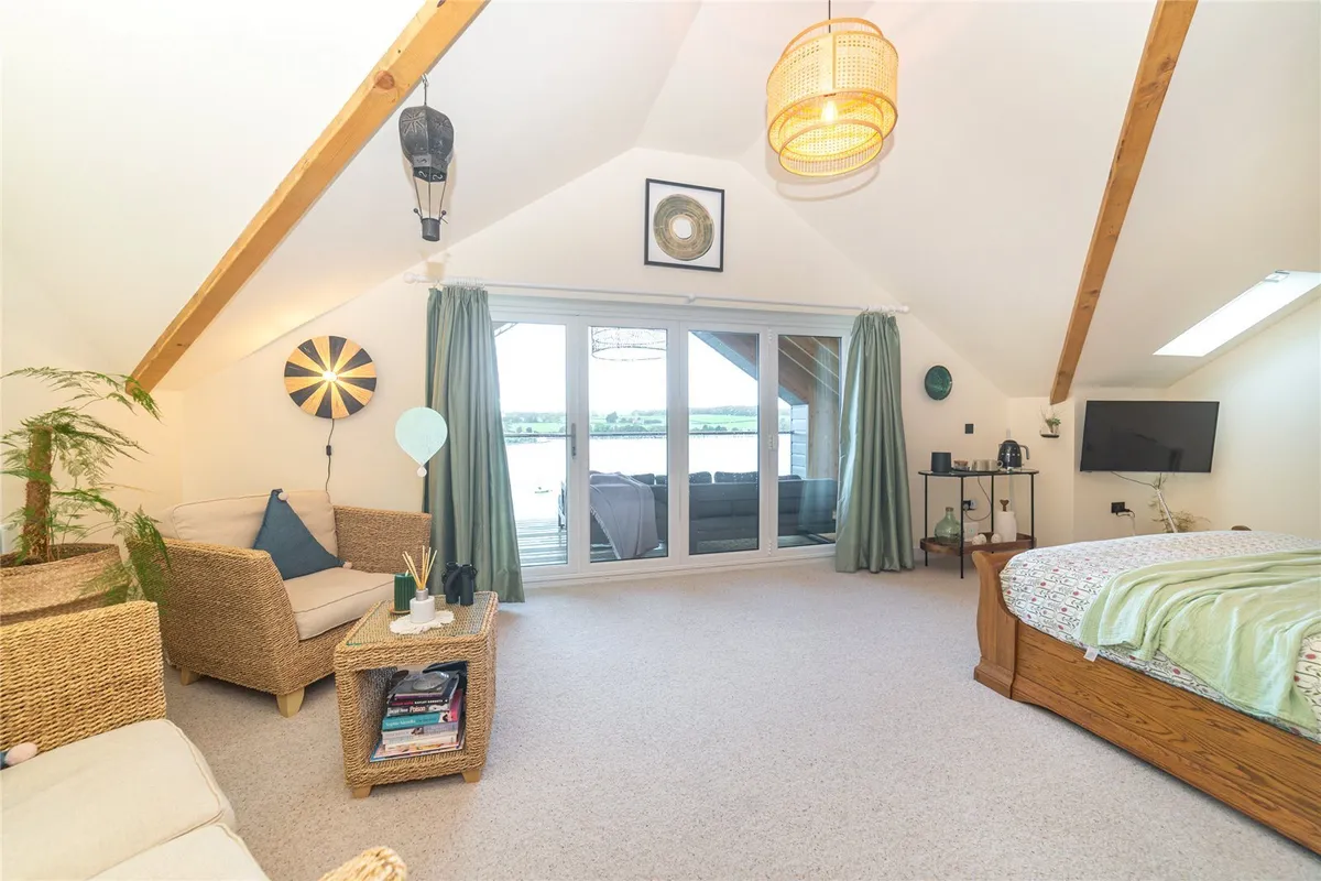 Caernarfon Road, Y Felinheli, Gwynedd, LL56