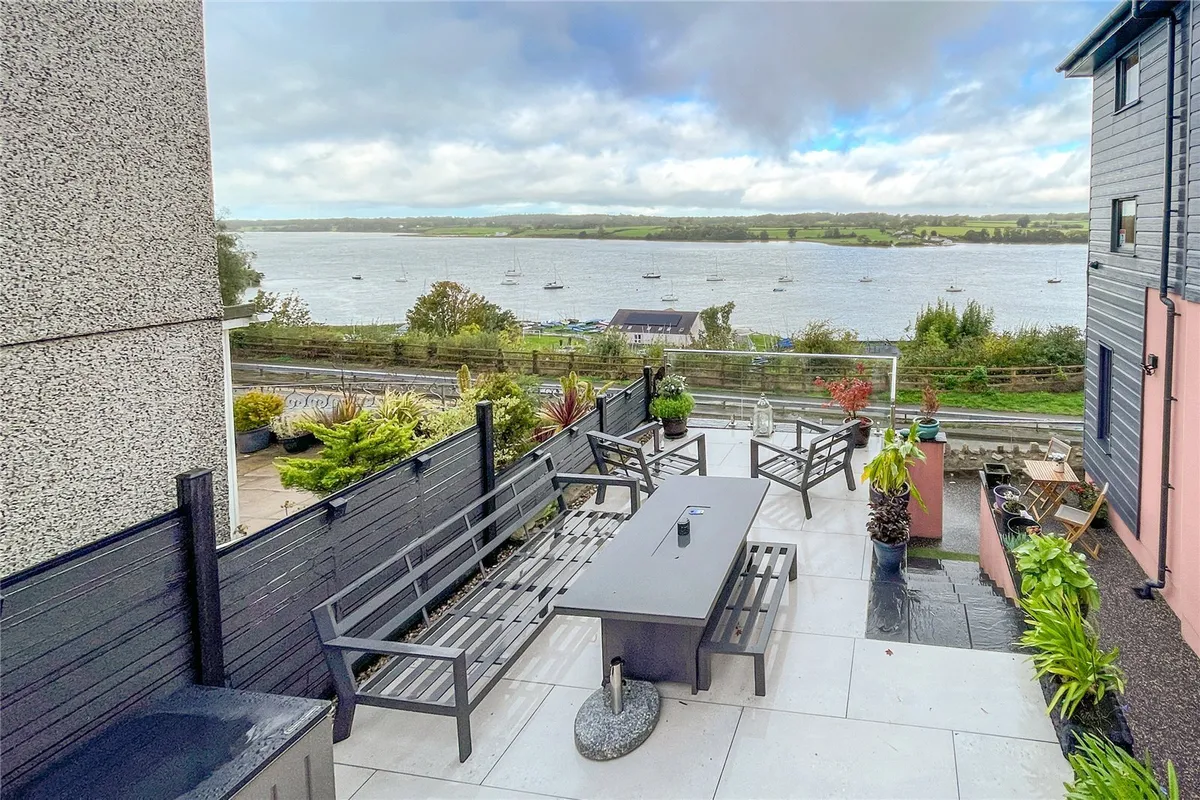 Caernarfon Road, Y Felinheli, Gwynedd, LL56