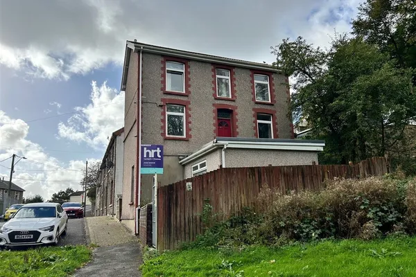 4 bedroom property for sale in Sunny Bank, Ogmore Vale, BRIDGEND ...