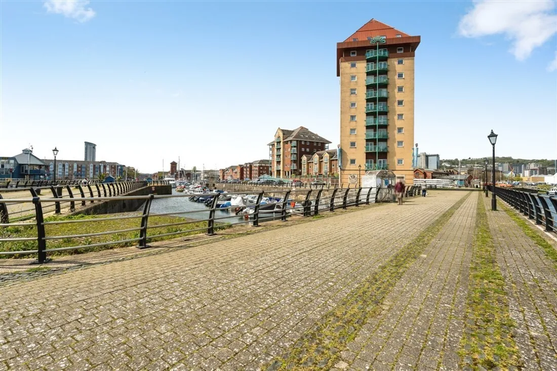 Property photo 17