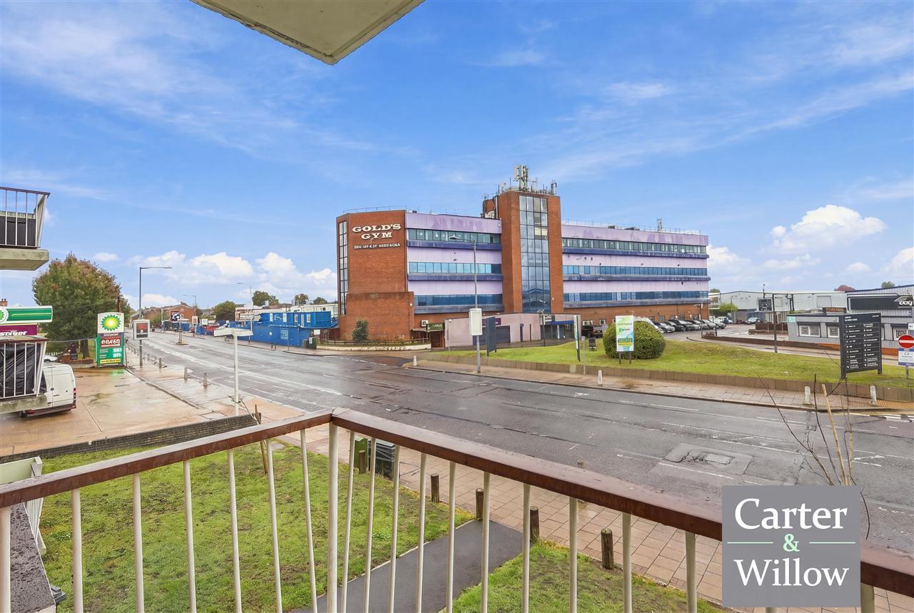Rainham Road South, Essex Image 2