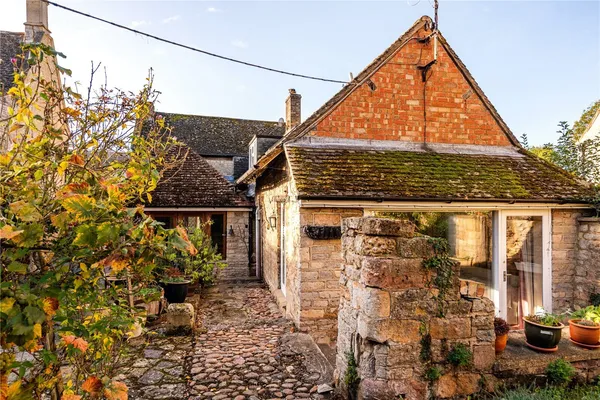 Middle Street, Elton, PE8 photo 19