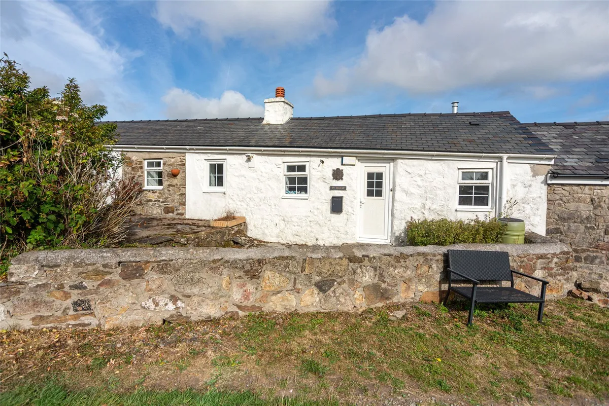 Mynydd Bodafon, Llannerch-y-Medd, Isle of Anglesey, LL71