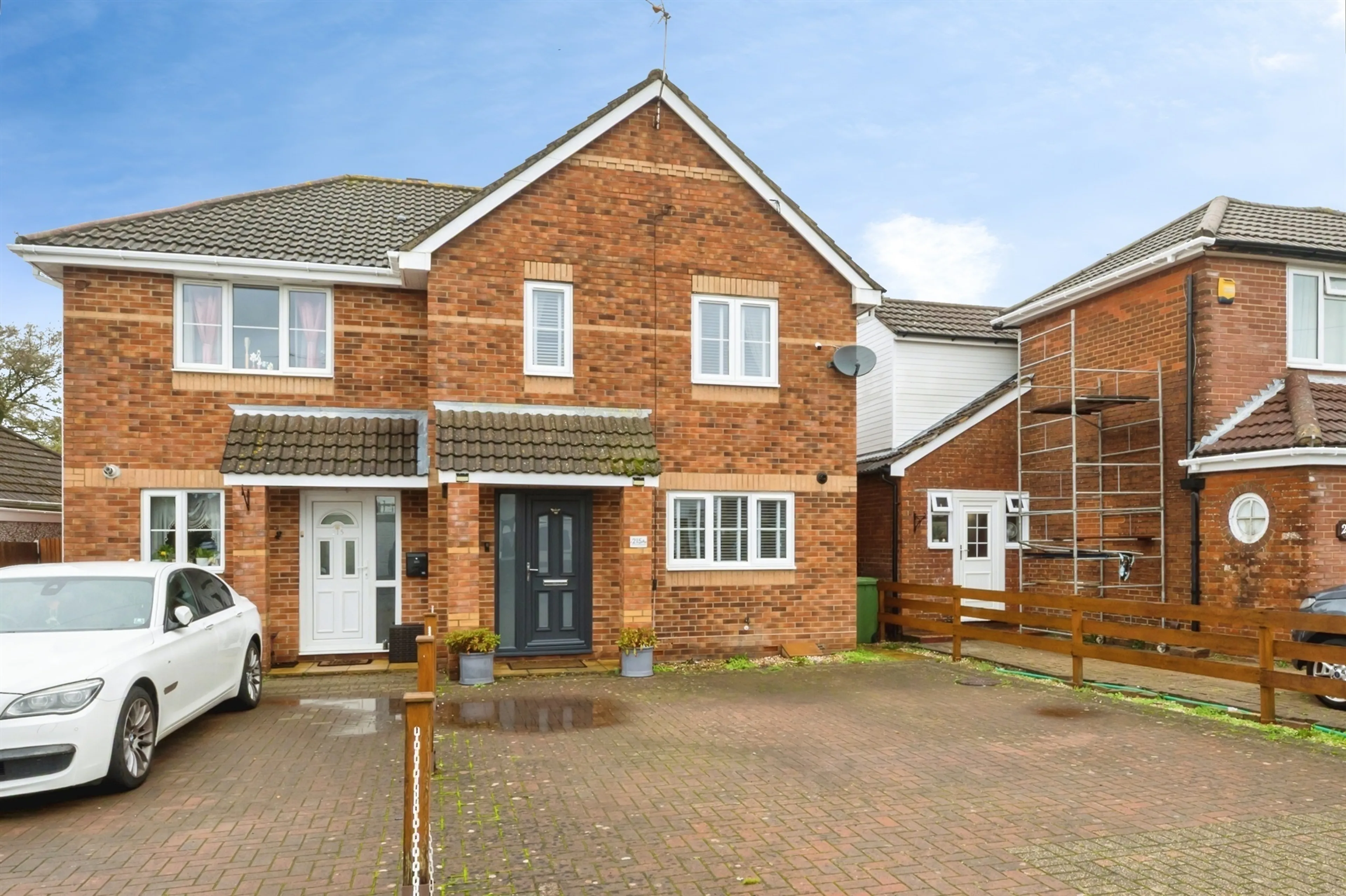 Property photo 0