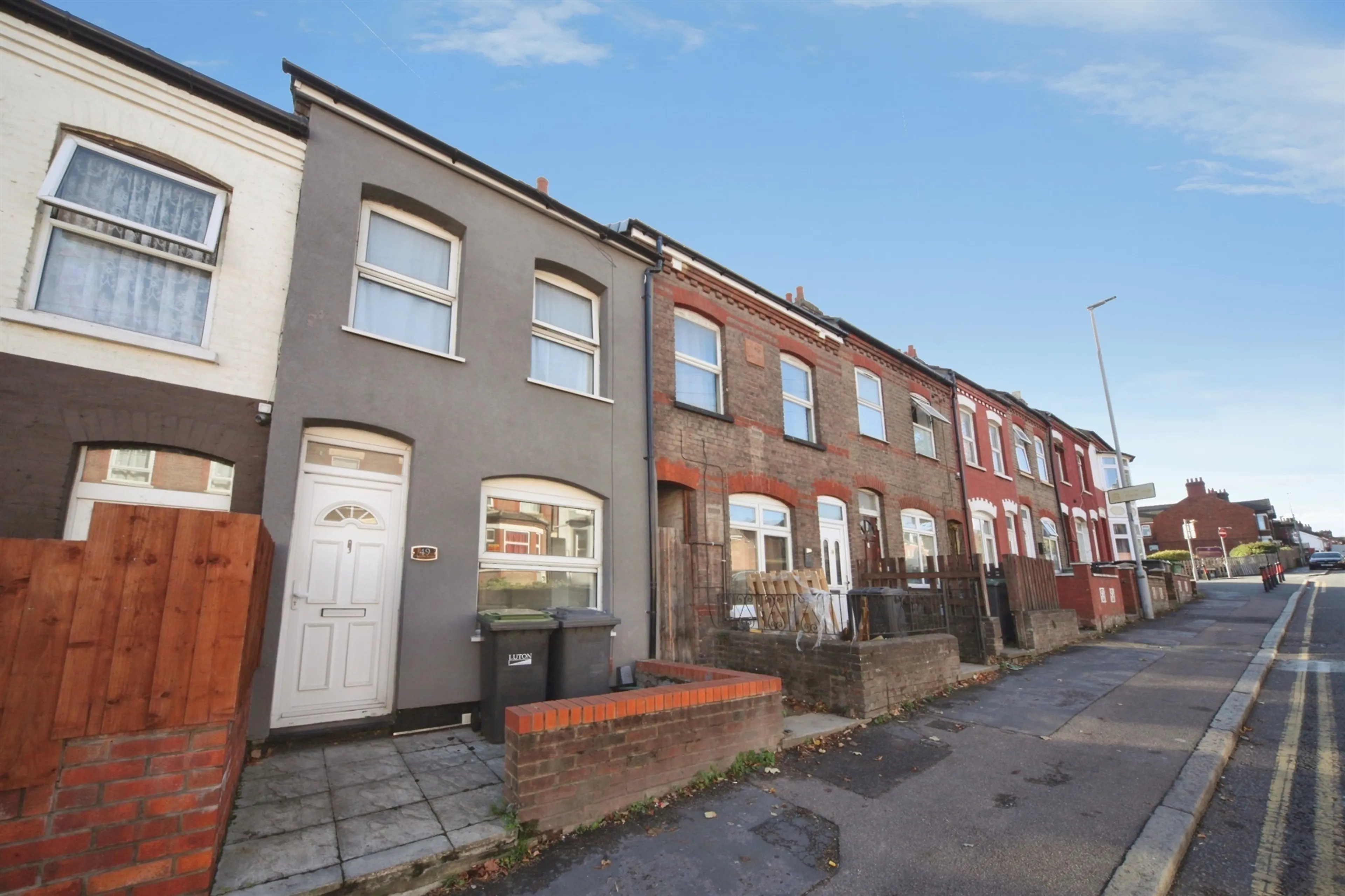 Property photo 0