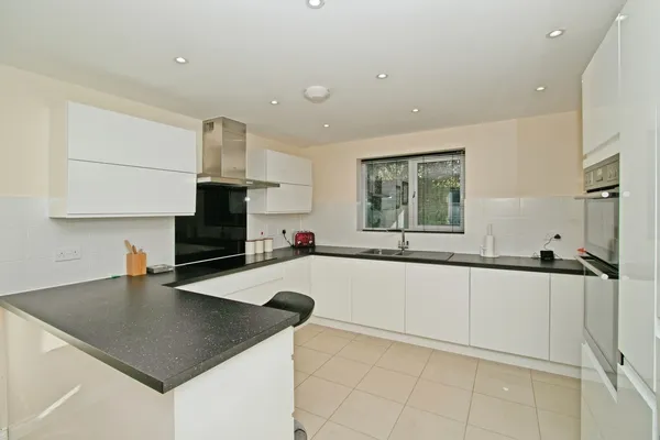 Landerslee Drive, TRURO, Cornwall, TR1