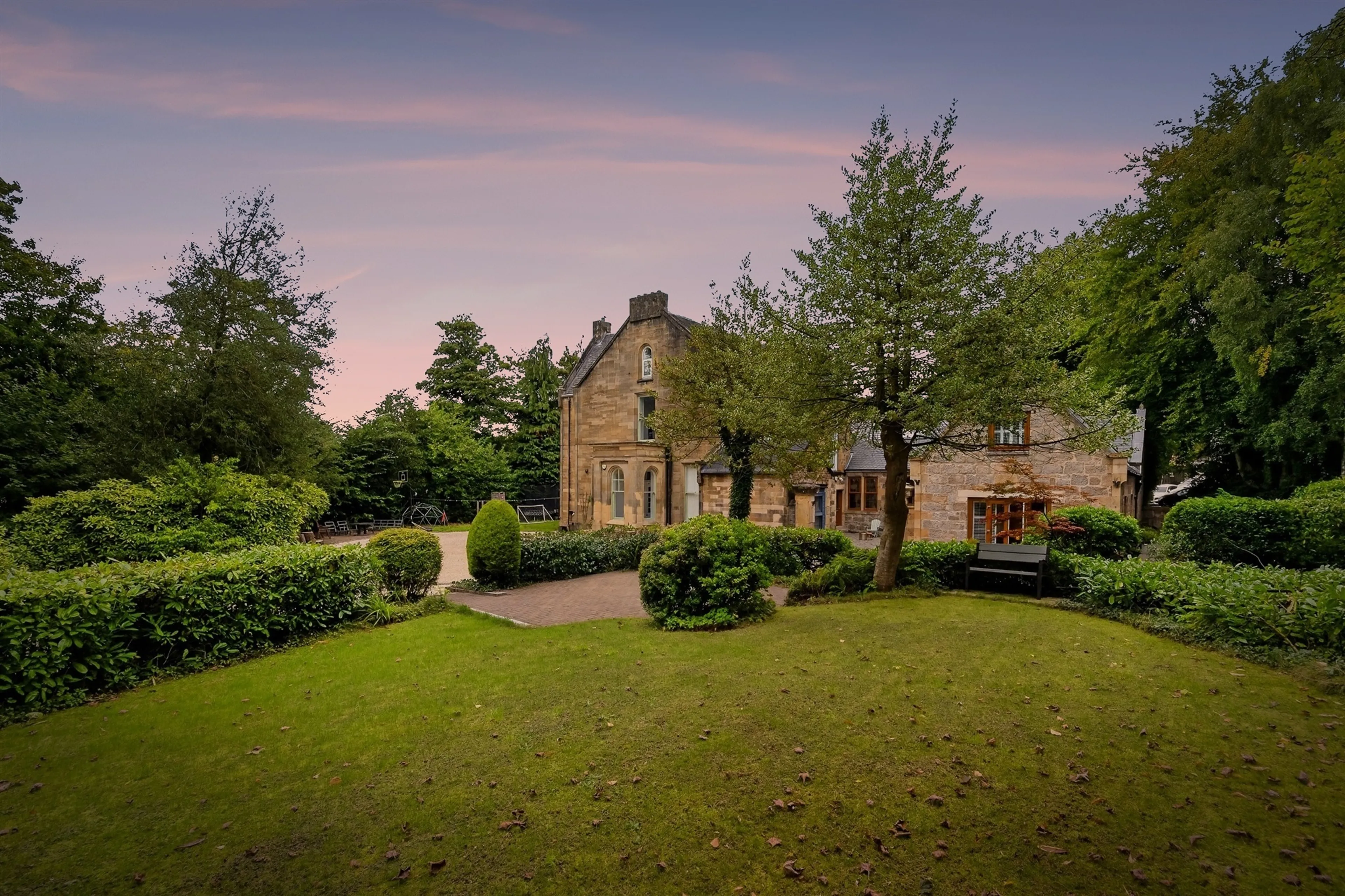 Property at Linnpark Gardens, Johnstone