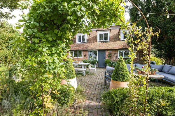 Mill Street, Iden Green, TN17 photo 16