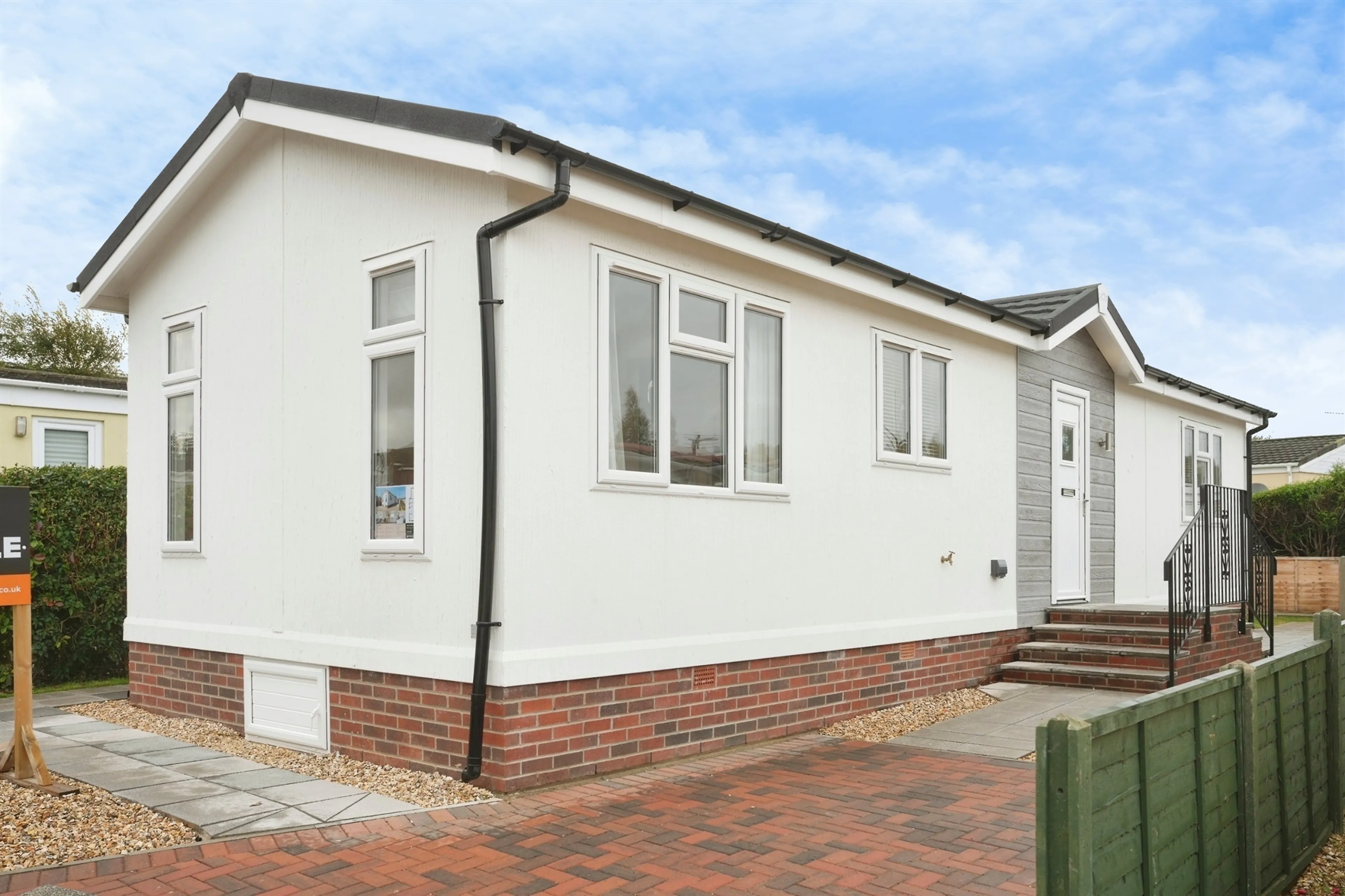 Property photo 0