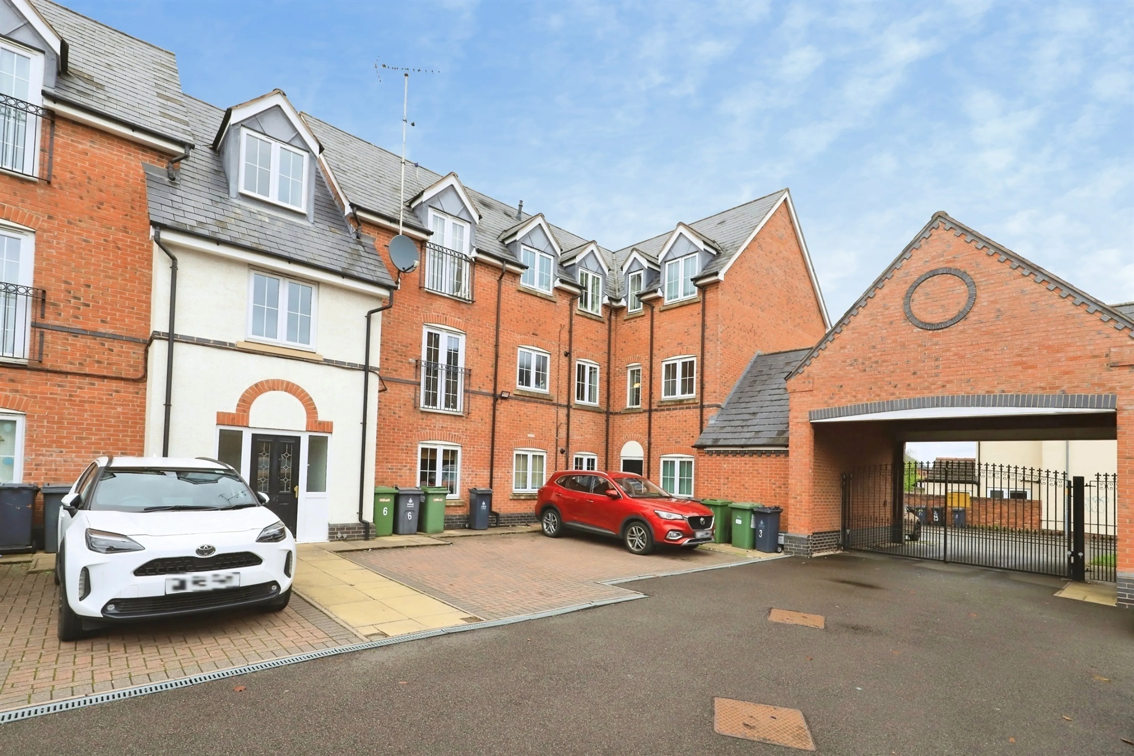 Property photo 0