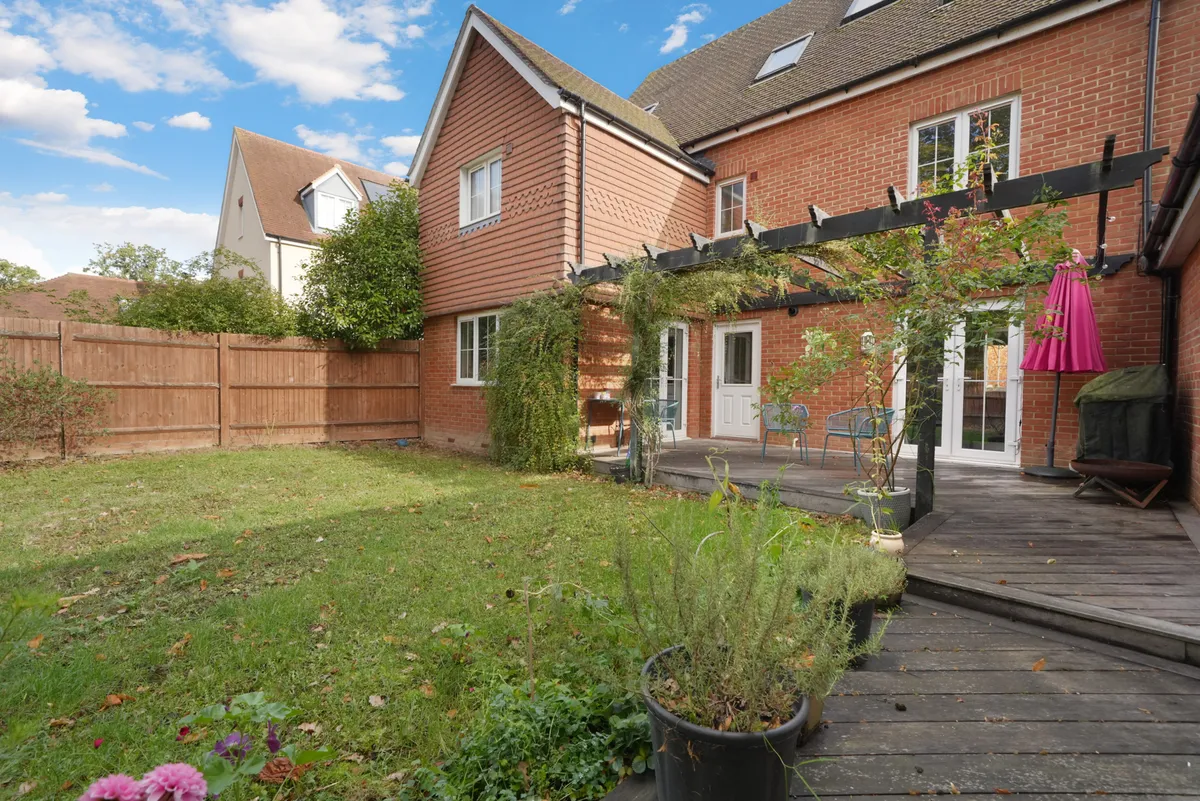 Williamson Road, Horley, Surrey, RH6