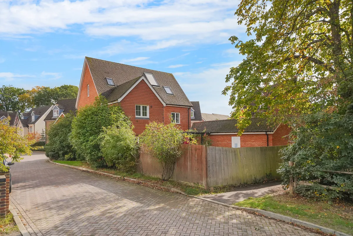 Williamson Road, Horley, Surrey, RH6