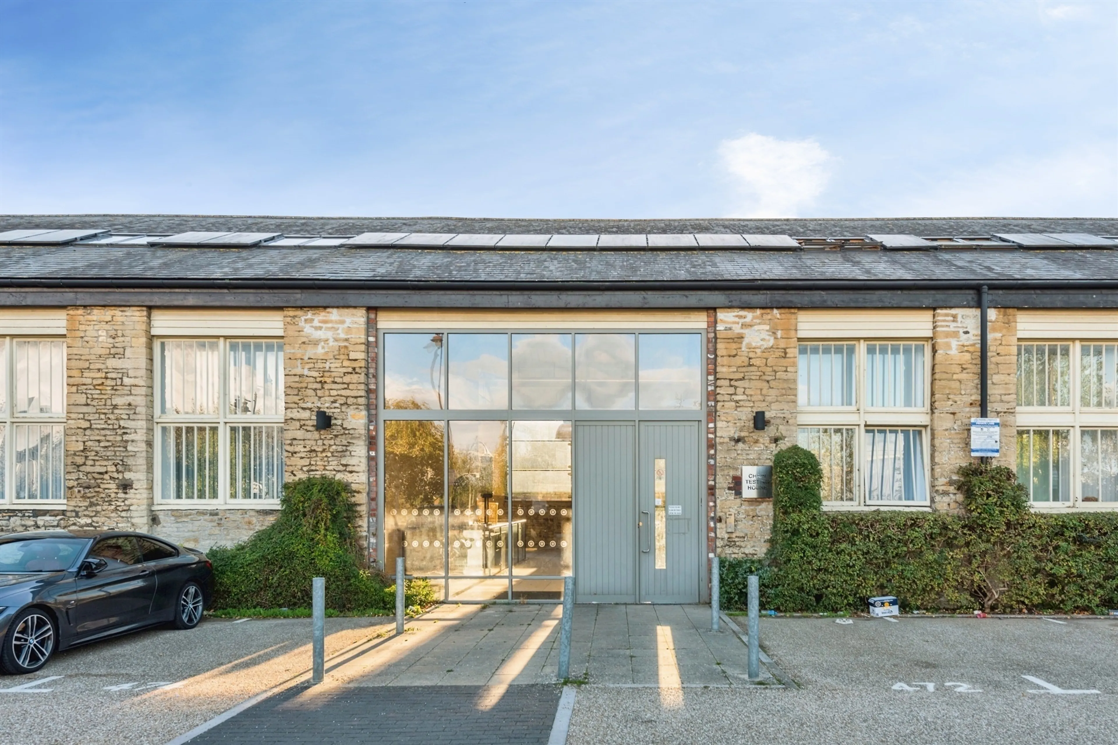 Property photo 0