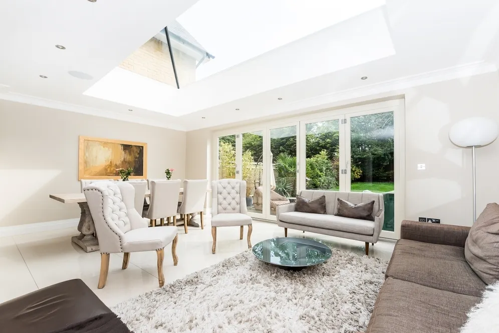 Aspen Close Hampton Wick KT1 photo 5