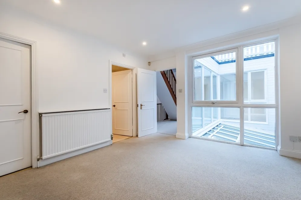 Queens Gate Mews South Kensington SW7 photo 6