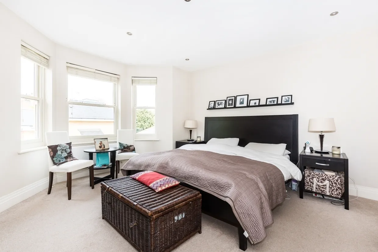 Aspen Close Hampton Wick KT1 photo 7