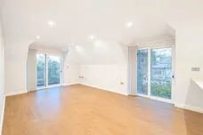 College Road, Epsom KT17 photo 8