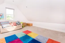 Aspen Close Hampton Wick KT1 photo 9