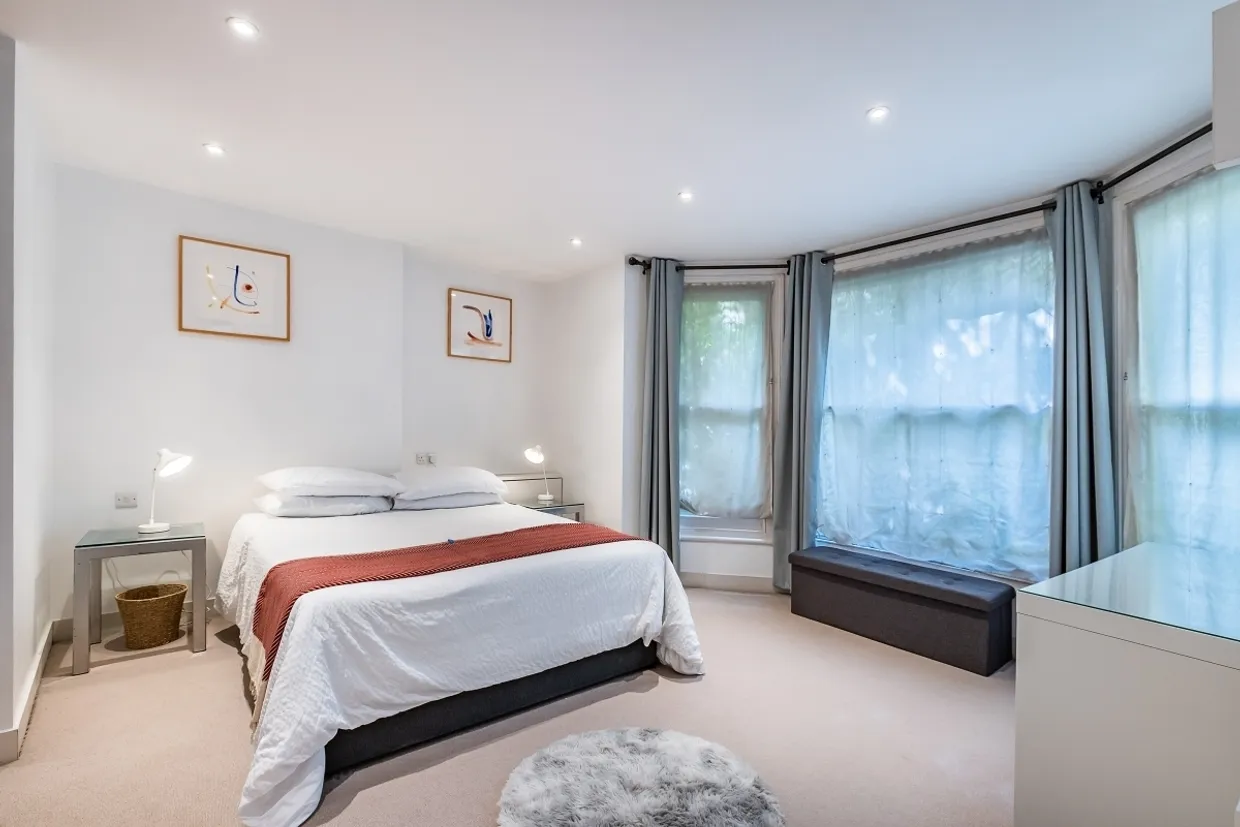 Warwick Avenue London W9 photo 6