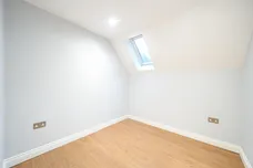 College Road, Epsom KT17 photo 14