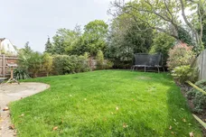 Aspen Close Hampton Wick KT1 photo 19