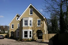 Aspen Close Hampton Wick KT1 photo 22