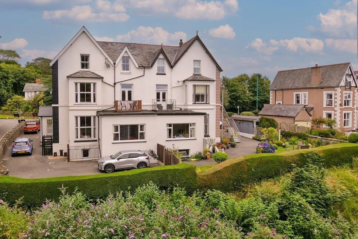 Pwllheli Road, Criccieth, Gwynedd, LL52