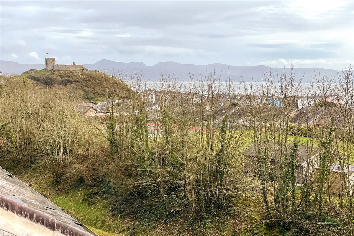 Pwllheli Road, Criccieth, Gwynedd, LL52