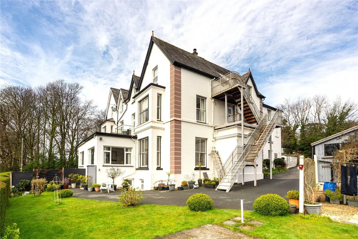 Pwllheli Road, Criccieth, Gwynedd, LL52