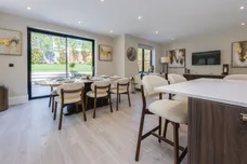 Watford Road Radlett WD7 photo 4