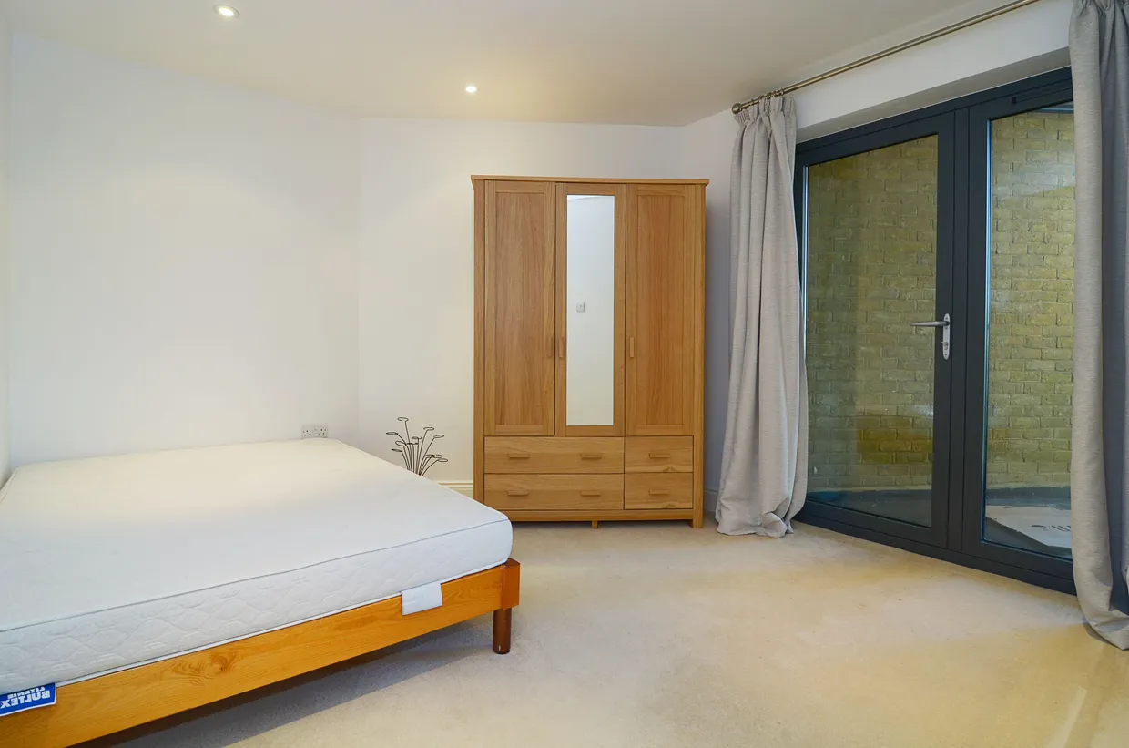 Acton Lane London W4 photo 3