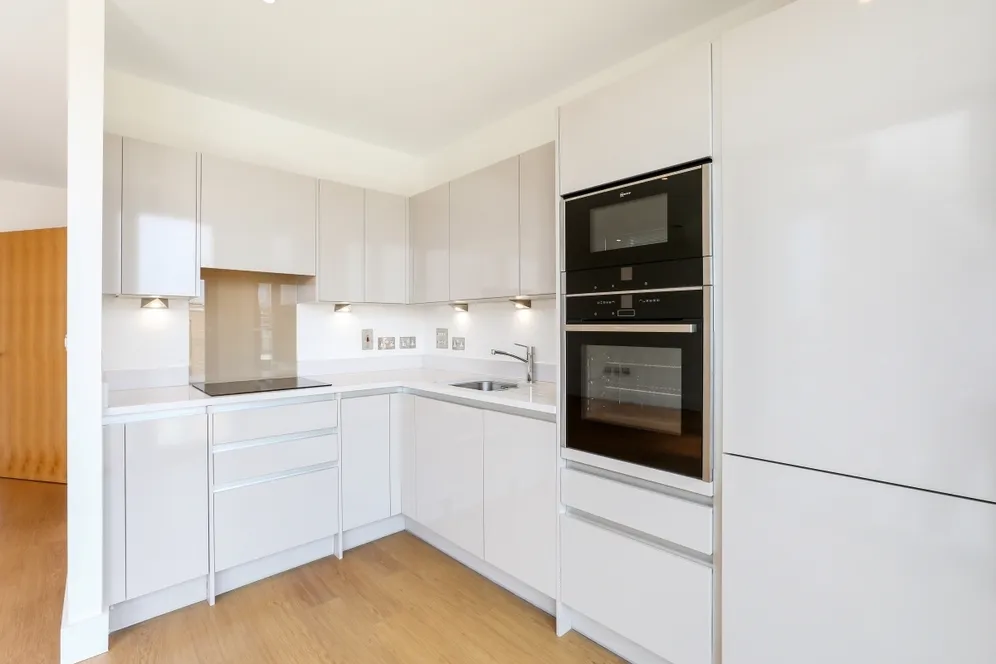 Kilburn Park Road London NW6 photo 3