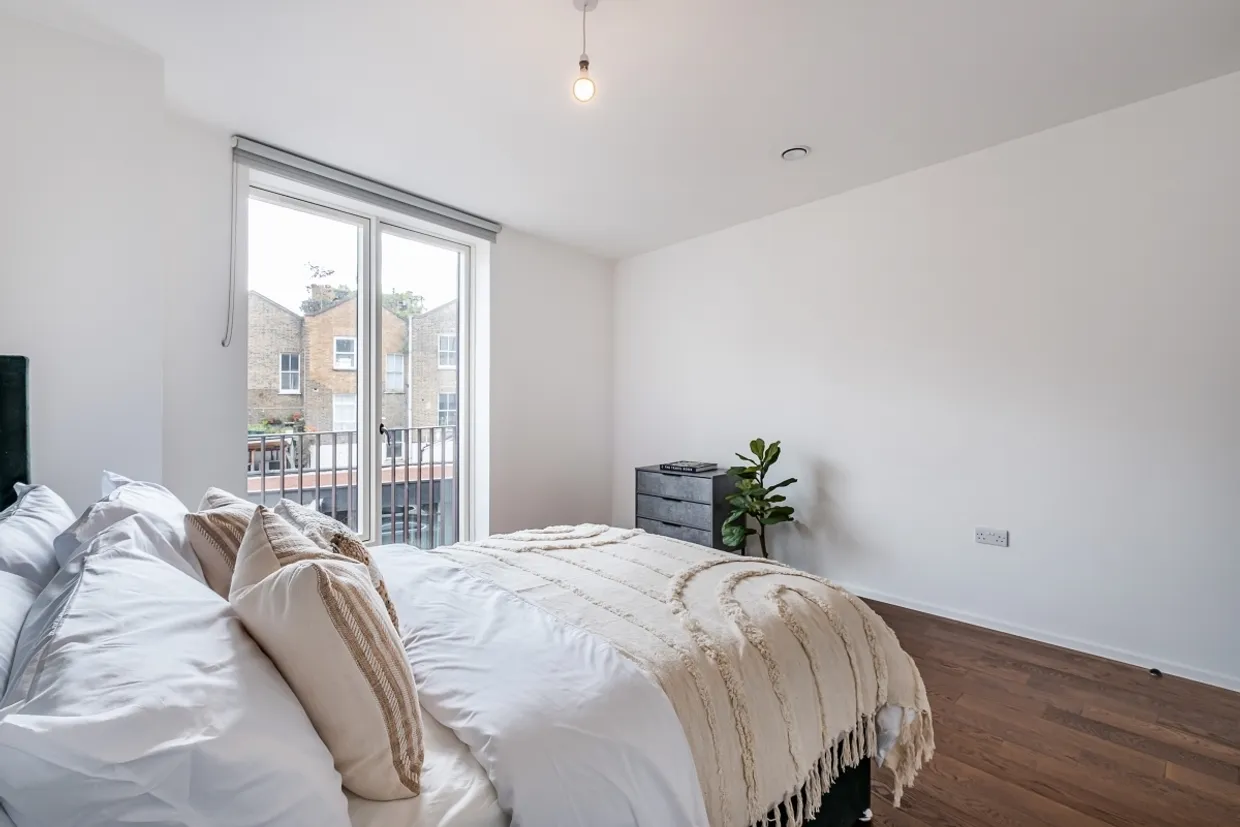 Gransden Avenue London E8 photo 4