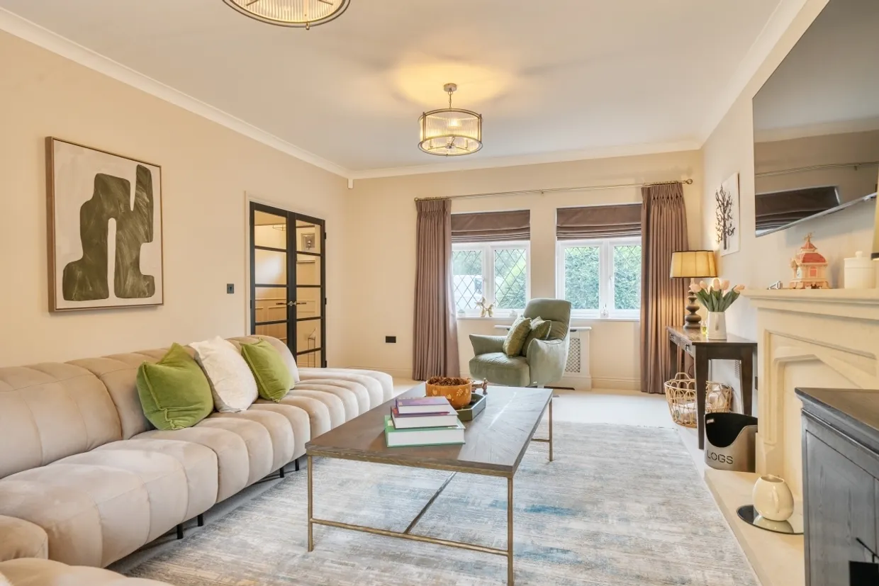 21 Elgin Gardens Stratford Upon Avon CV37 photo 4