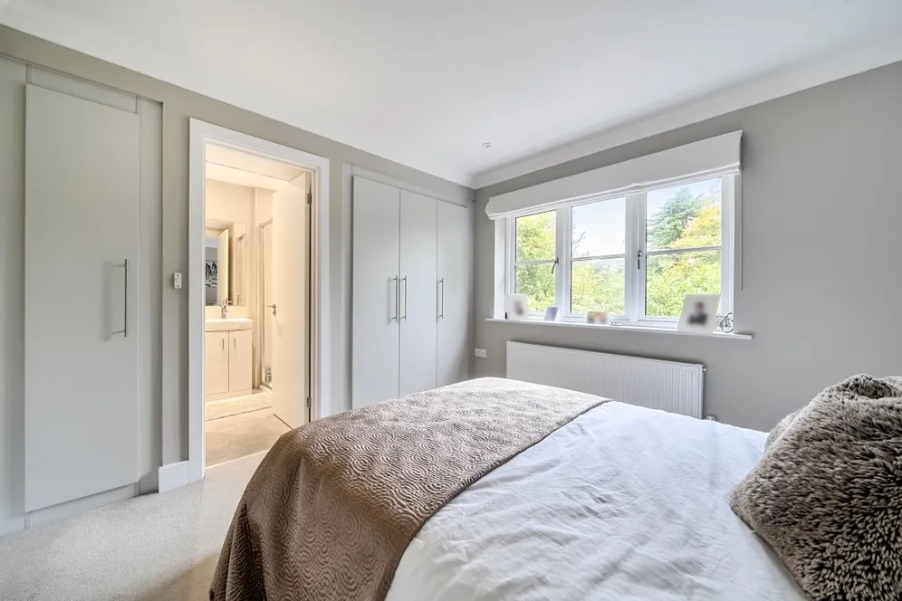 Penfold Close Reigate RH2 photo 5