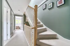 Penfold Close Reigate RH2 photo 7