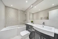 Penfold Close Reigate RH2 photo 8
