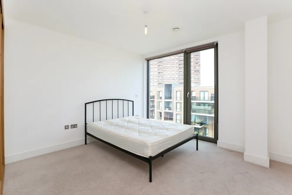 Kilburn Park Road London NW6 photo 10