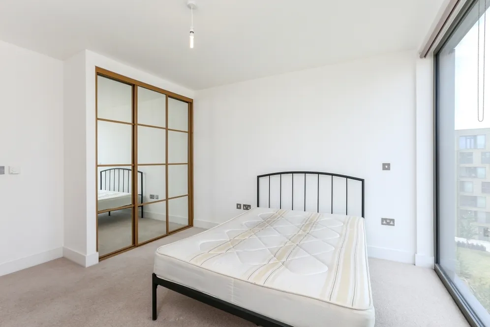 Kilburn Park Road London NW6 photo 11