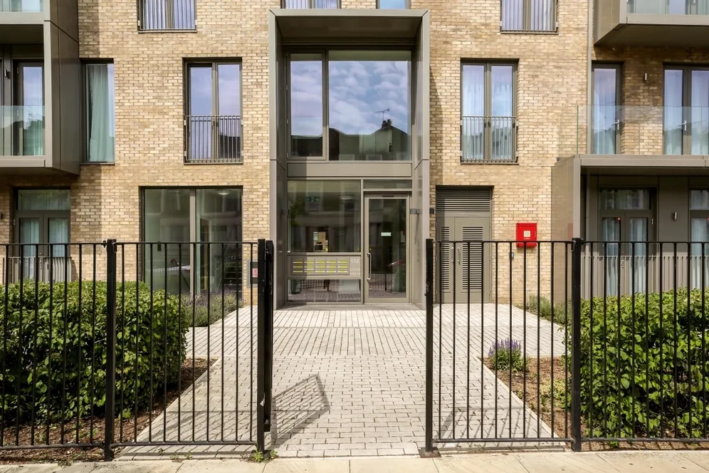 Kilburn Park Road London NW6 photo 16