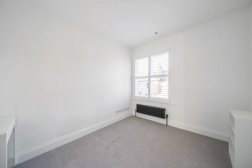 St. Ann's Park Road London SW18 photo 12