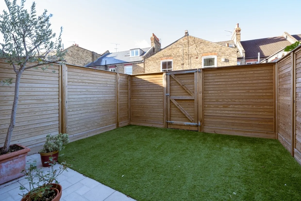 St. Ann's Park Road London SW18 photo 27