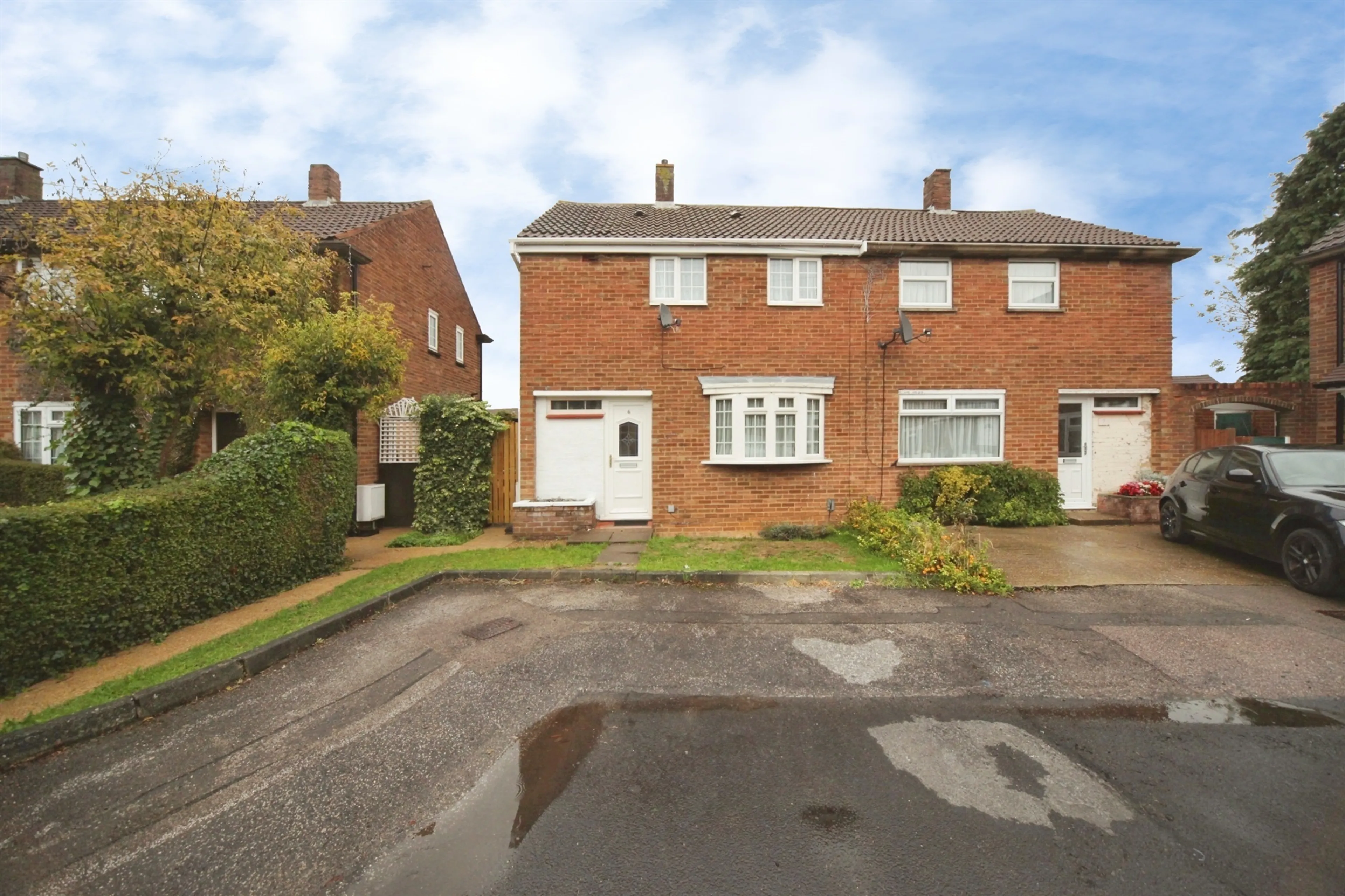 Property at Nichols Close, Luton