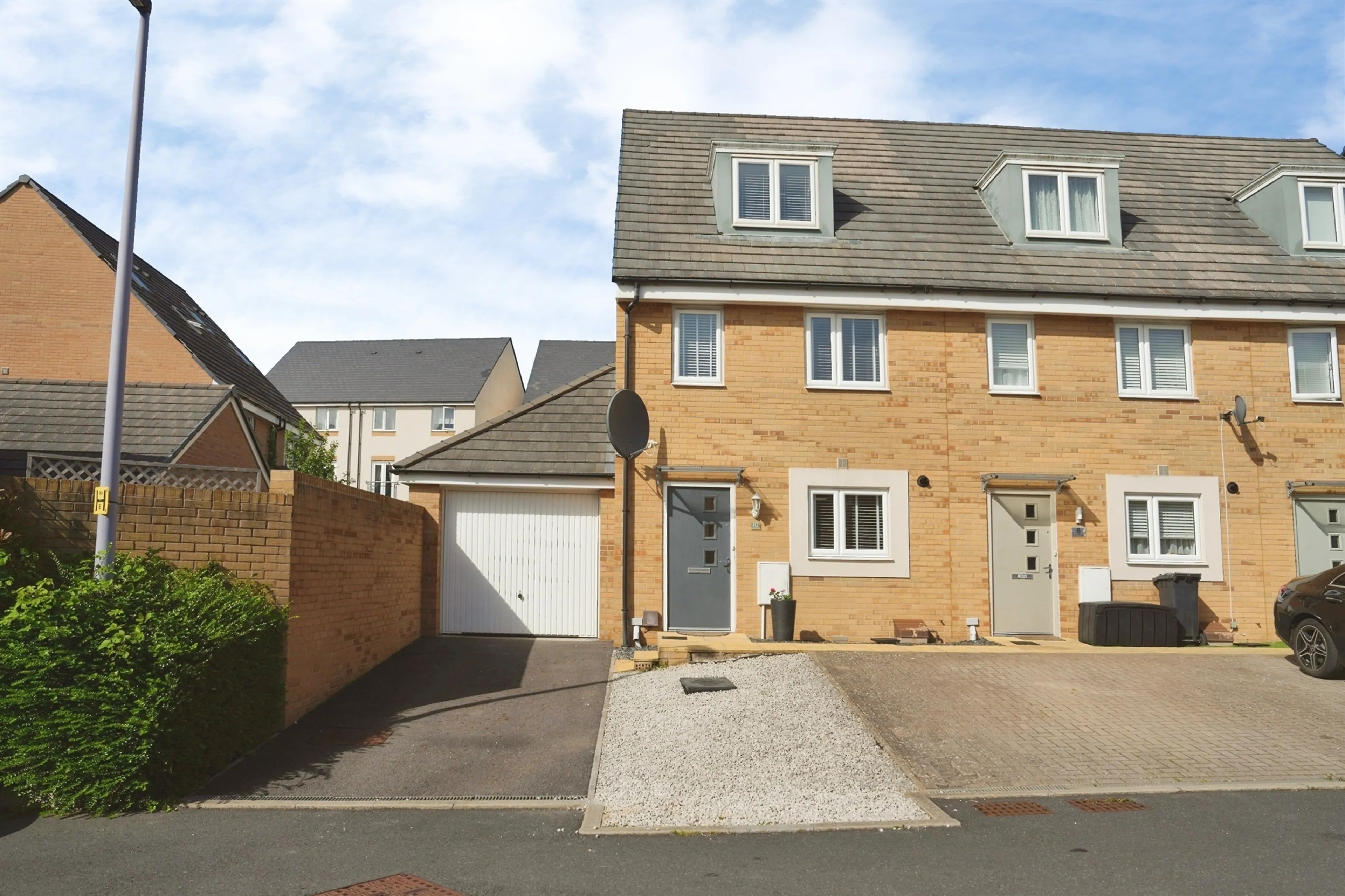 Property photo 0
