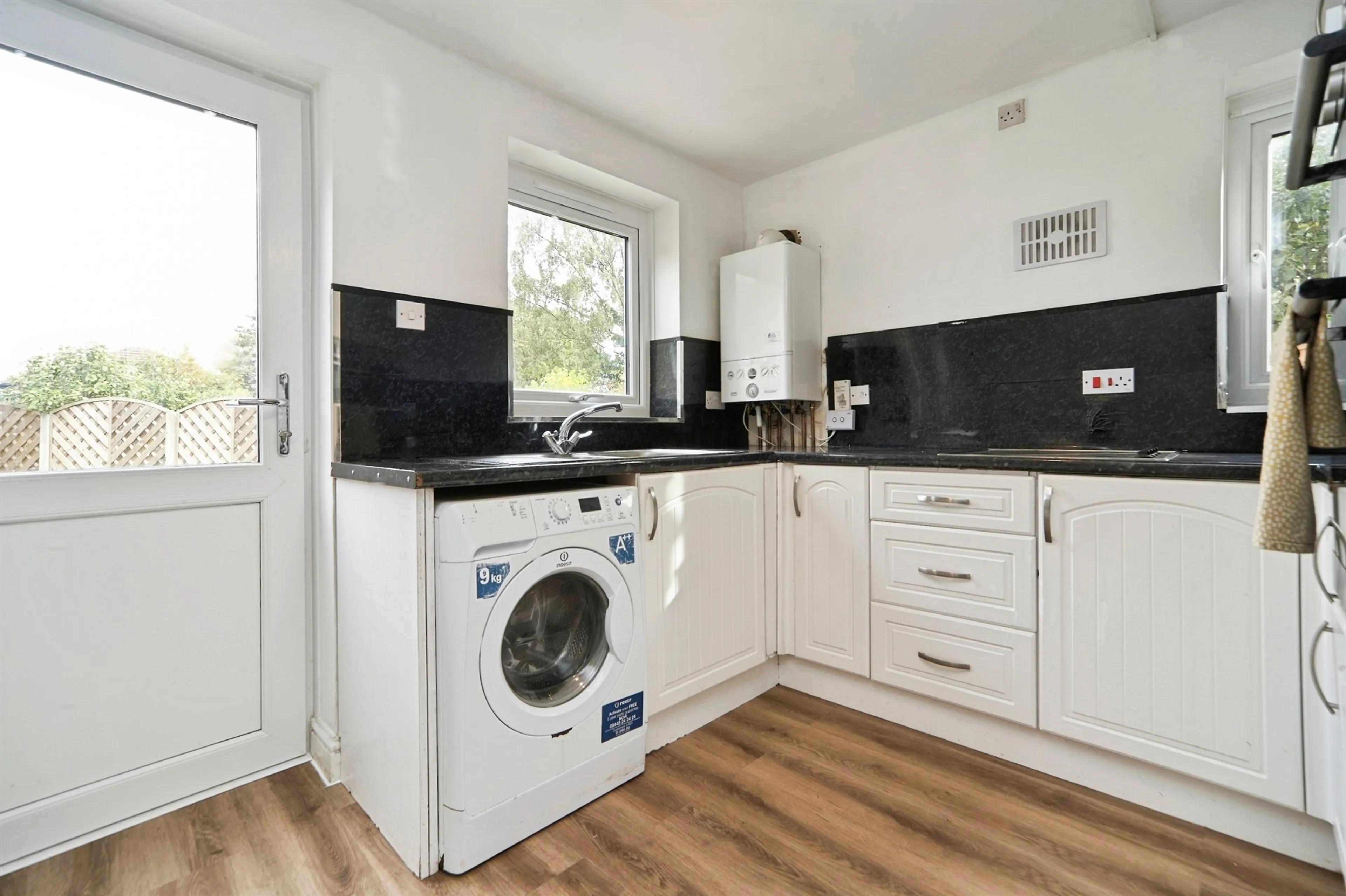 Property at Lea Farm Road, Leeds