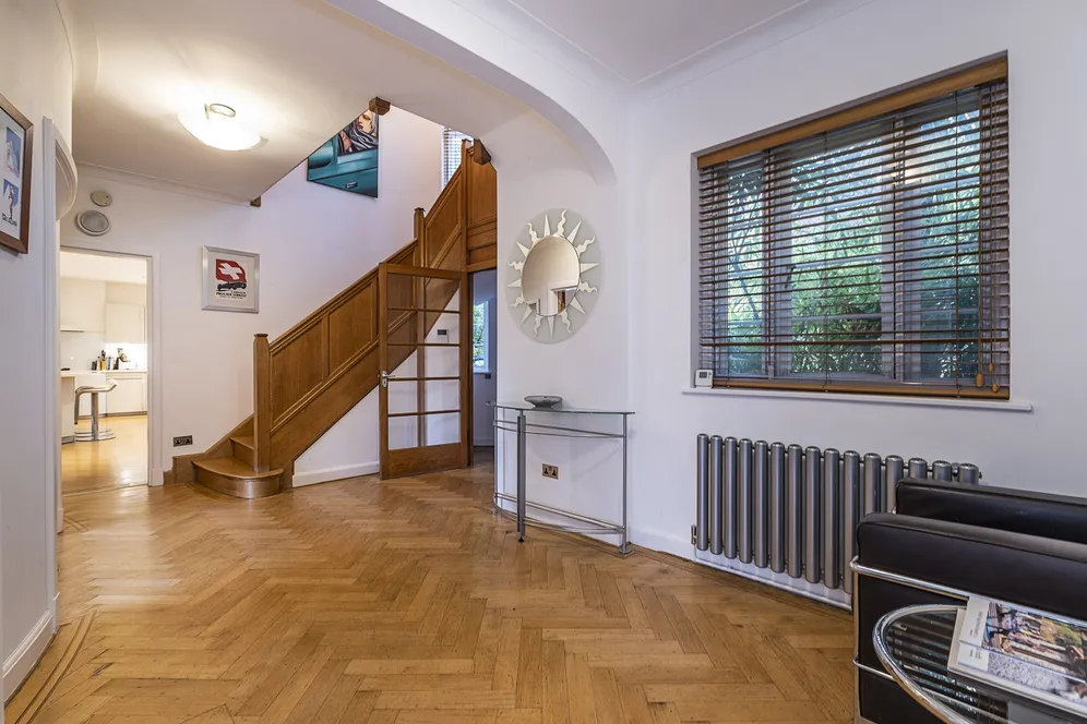 Albert Drive, London, SW19 photo 6